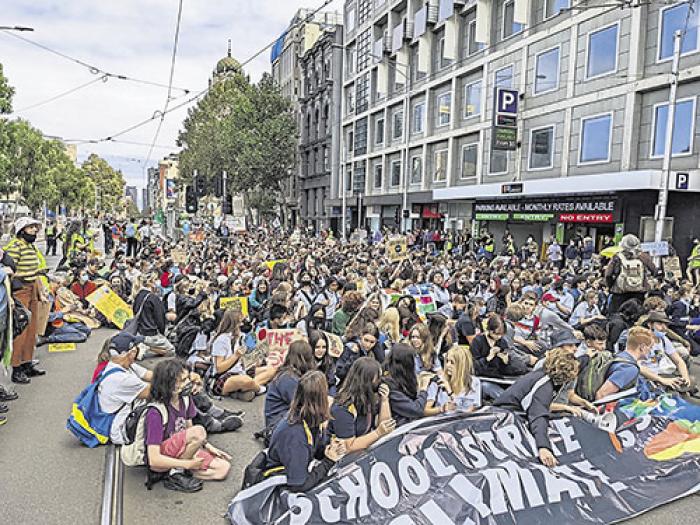 SchoolStrike4Climate in Melbourne, Australia. PHOTO: SAM COSSAR VIA TWITTER